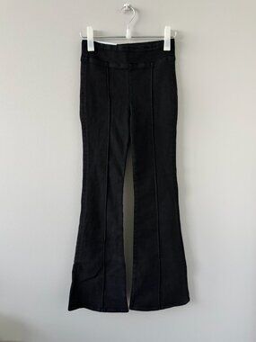 Frame Jet Set Pintuck Flare Jeans